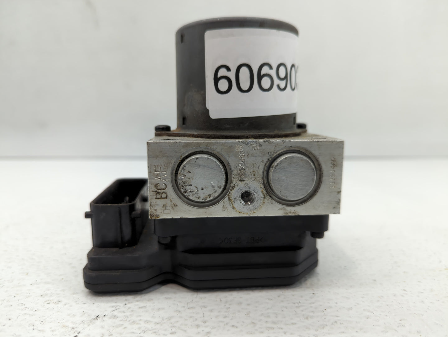 2011-2013 Kia Optima ABS Pump Control Module Replacement P/N:28920-2T550 Fits Fits 2011 2012 2013 OEM Used Auto Parts - Oemu