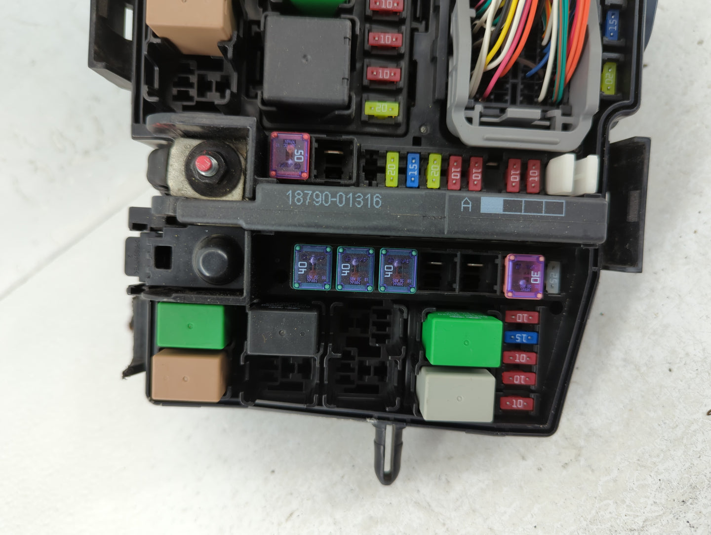 2011-2013 Kia Optima Fusebox Fuse Box Panel Relay Module P/N:91950-2T860 Fits Fits 2011 2012 2013 OEM Used Auto Parts - Oemu