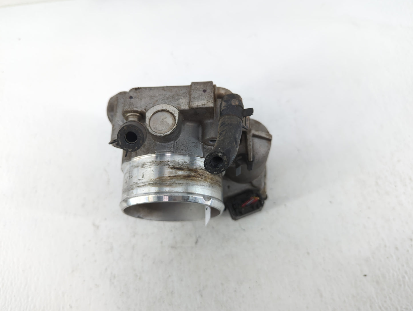 2011-2015 Kia Optima Throttle Body P/N:35100-2G700 Fits Fits 2011 2012 2013 2014 2015 2016 OEM Used Auto Parts - Oemusedauto