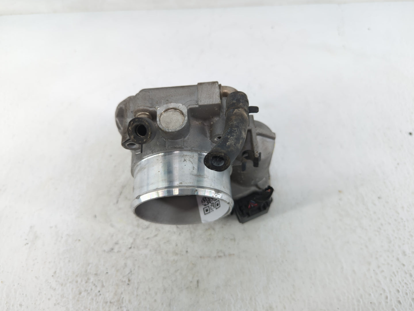 2011-2015 Kia Optima Throttle Body P/N:35100-2G700 Fits Fits 2011 2012 2013 2014 2015 2016 OEM Used Auto Parts - Oemusedauto