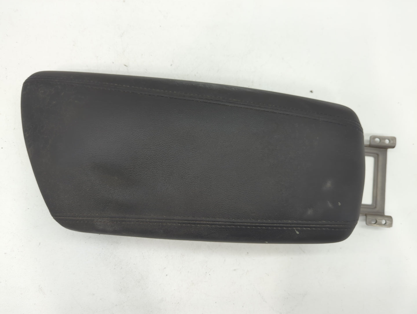 2011-2013 Kia Optima Center Console Armrest Cover Lid - Oemusedautoparts1.com