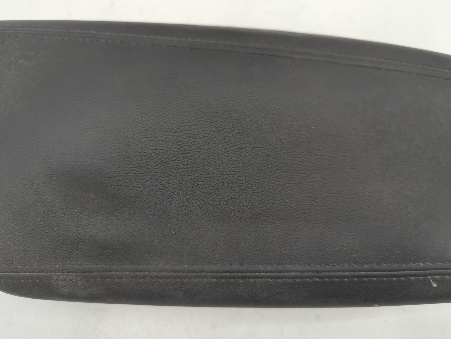 2011-2013 Kia Optima Center Console Armrest Cover Lid - Oemusedautoparts1.com