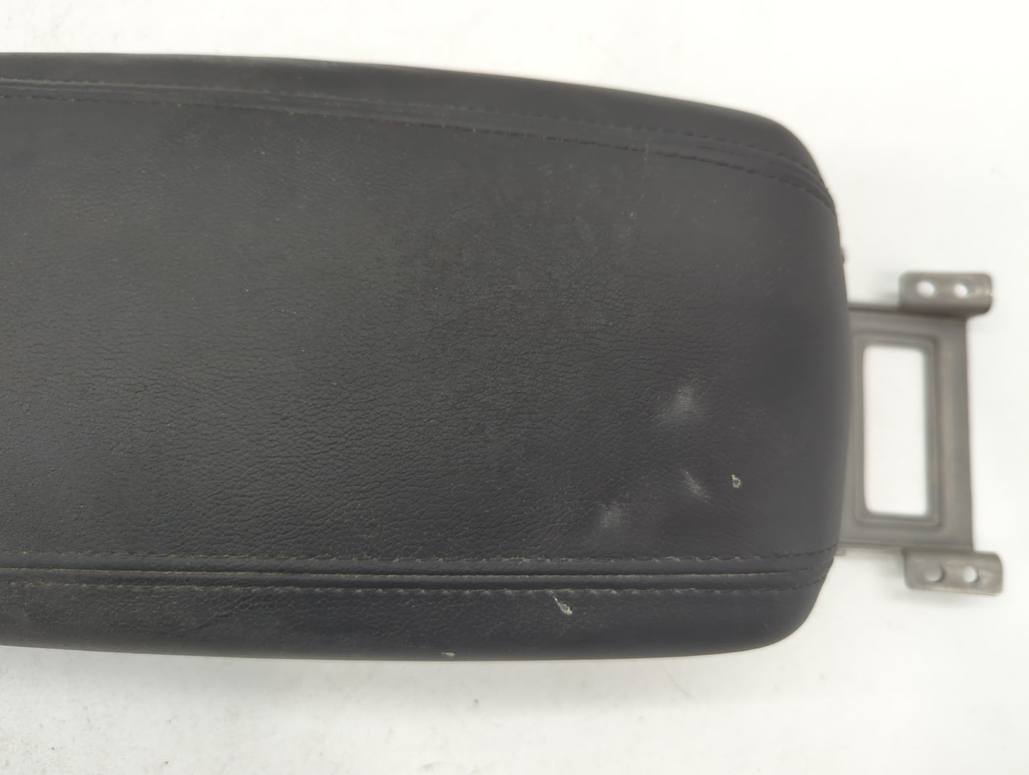 2011-2013 Kia Optima Center Console Armrest Cover Lid - Oemusedautoparts1.com