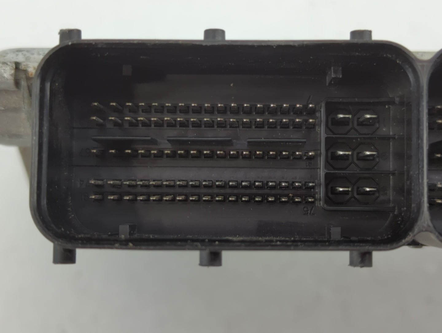 2011-2013 Kia Optima PCM Engine Control Computer ECU ECM PCU OEM P/N:39111-2G869 39101-2G869, 39111-2G868 Fits Fits 2011 201