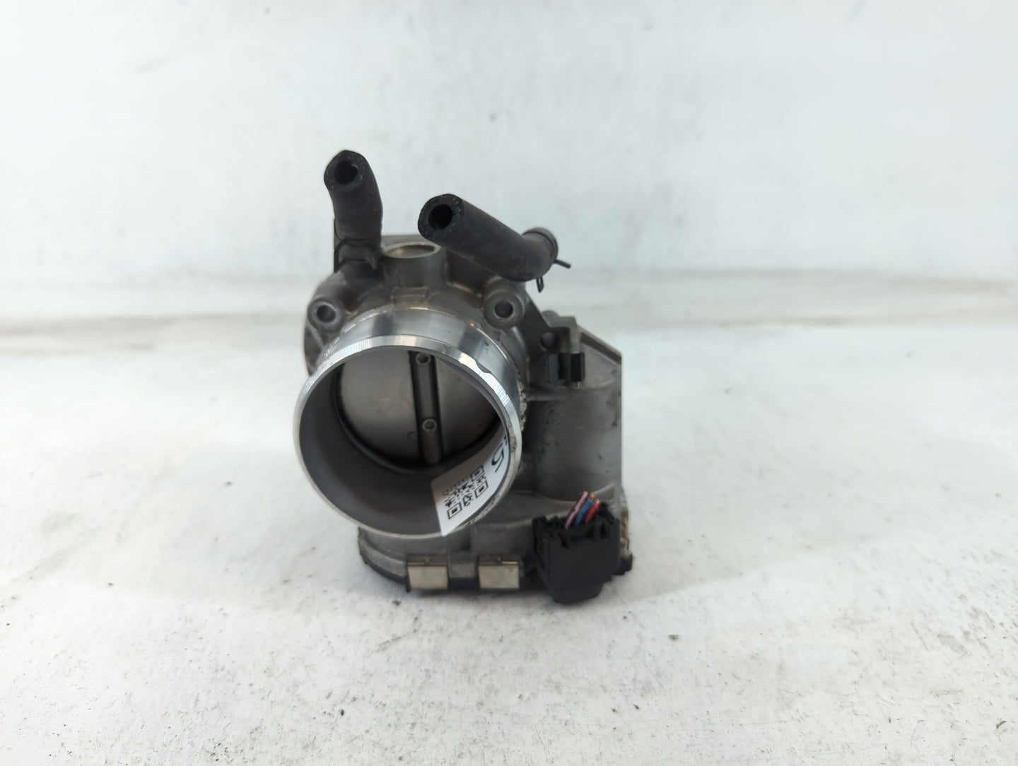 2011-2015 Kia Optima Throttle Body P/N:35100-2G700 Fits Fits 2011 2012 2013 2014 2015 2016 OEM Used Auto Parts - Oemusedauto