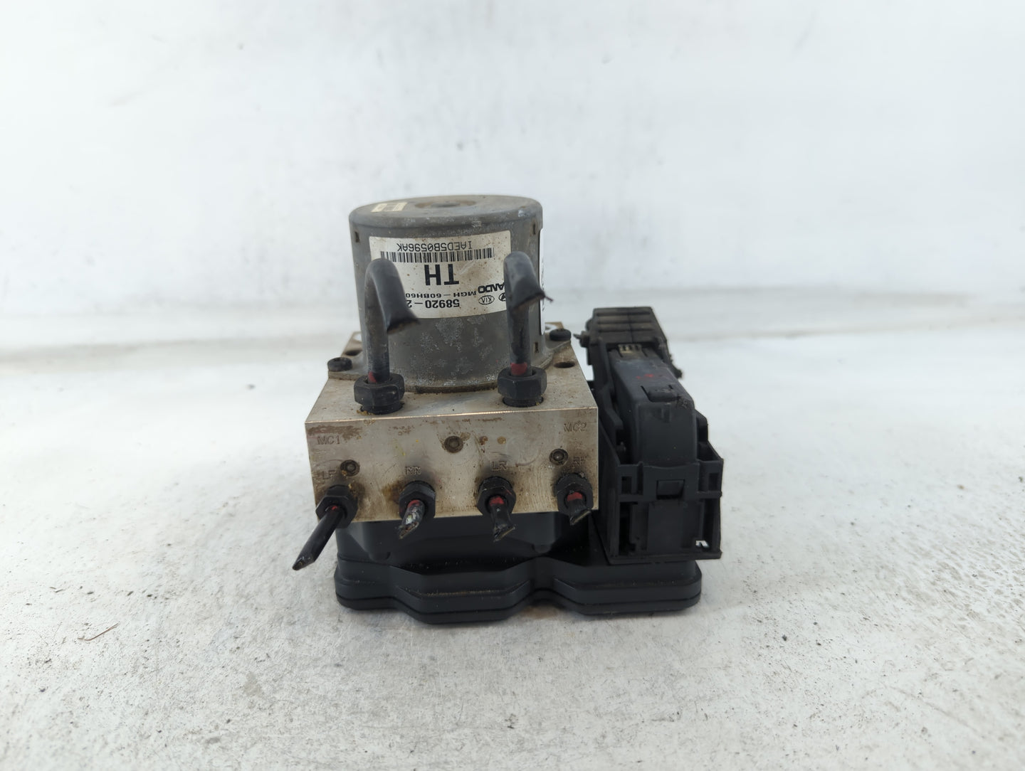 2011-2013 Kia Optima ABS Pump Control Module Replacement P/N:58920-2T550 Fits Fits 2011 2012 2013 OEM Used Auto Parts - Oemu