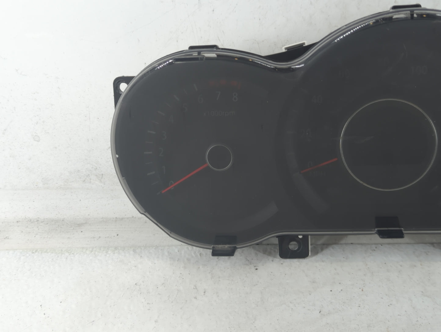 2012-2013 Kia Optima Instrument Cluster Speedometer Gauges P/N:94001-2T323 Fits Fits 2012 2013 OEM Used Auto Parts - Oemused