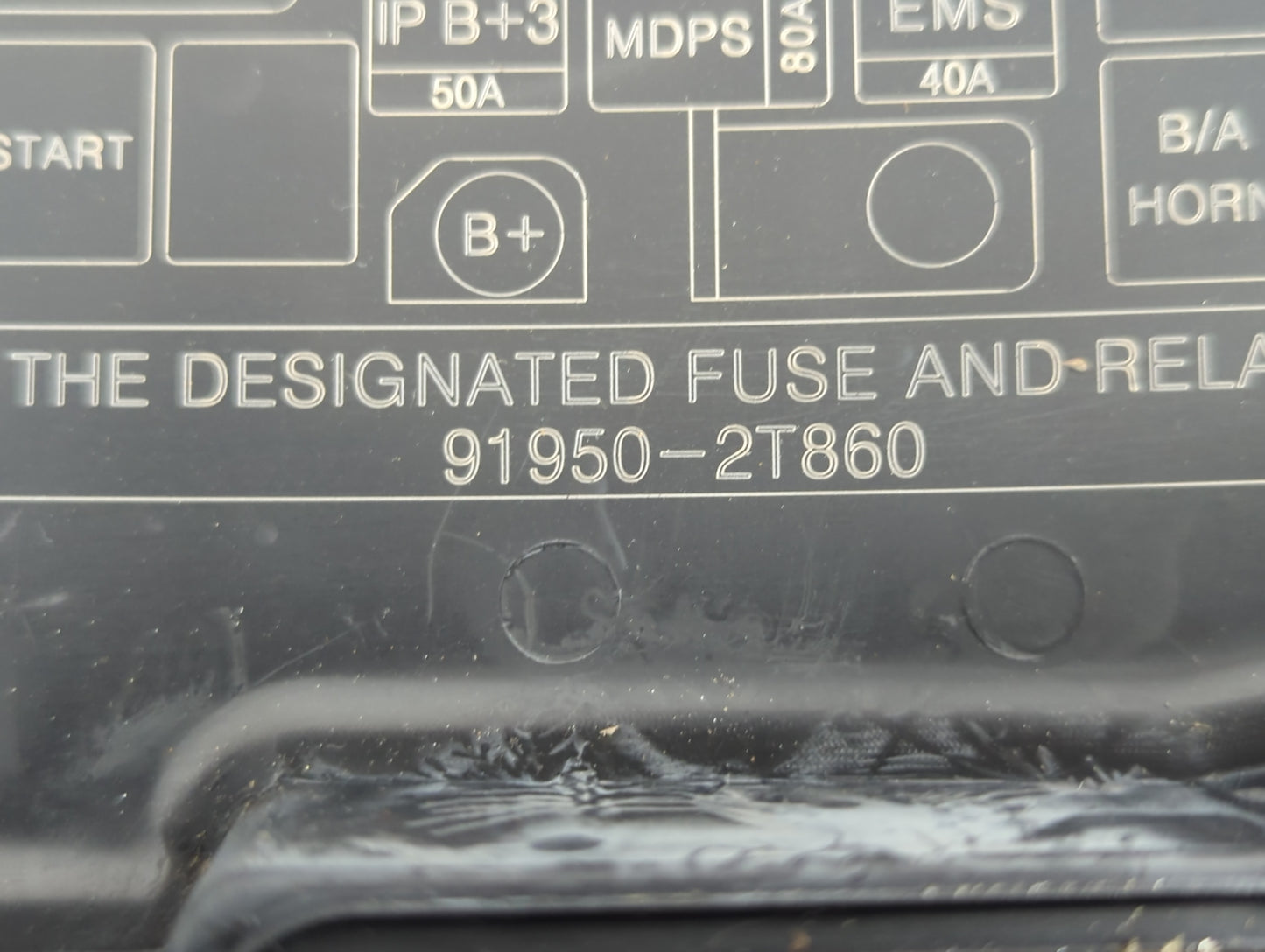 2011-2013 Kia Optima Fusebox Fuse Box Panel Relay Module P/N:91950-2T860 Fits Fits 2011 2012 2013 OEM Used Auto Parts - Oemu
