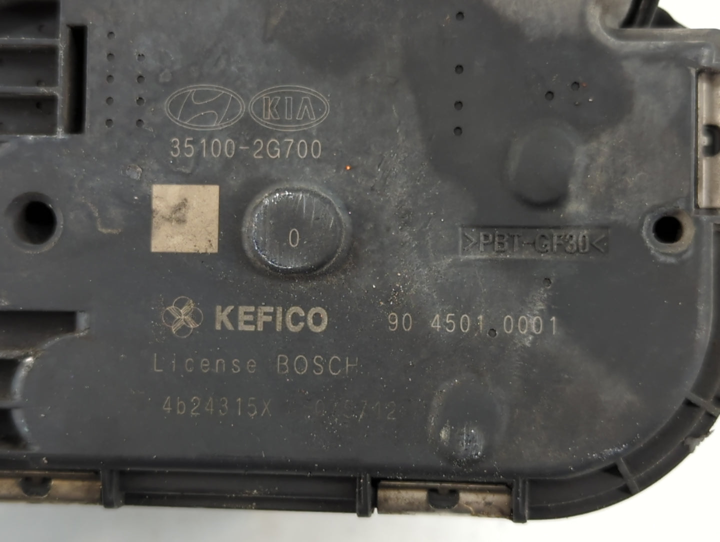 2011-2015 Kia Optima Throttle Body P/N:90 4501 0001 35100-2G700 Fits Fits 2011 2012 2013 2014 2015 2016 OEM Used Auto Parts 