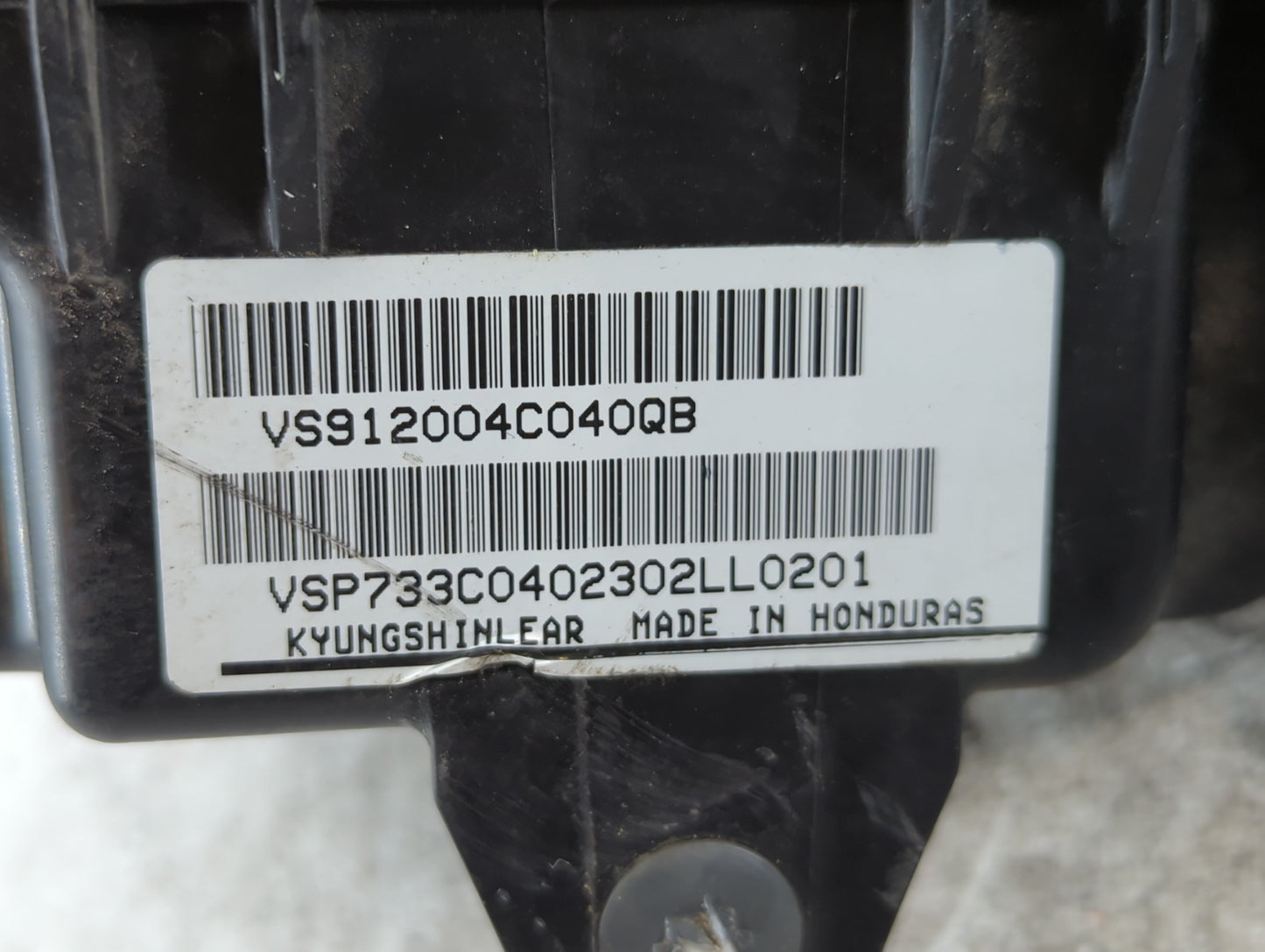 2011-2013 Kia Optima Fusebox Fuse Box Panel Relay Module P/N:VS912004C040QB Fits Fits 2011 2012 2013 OEM Used Auto Parts - O