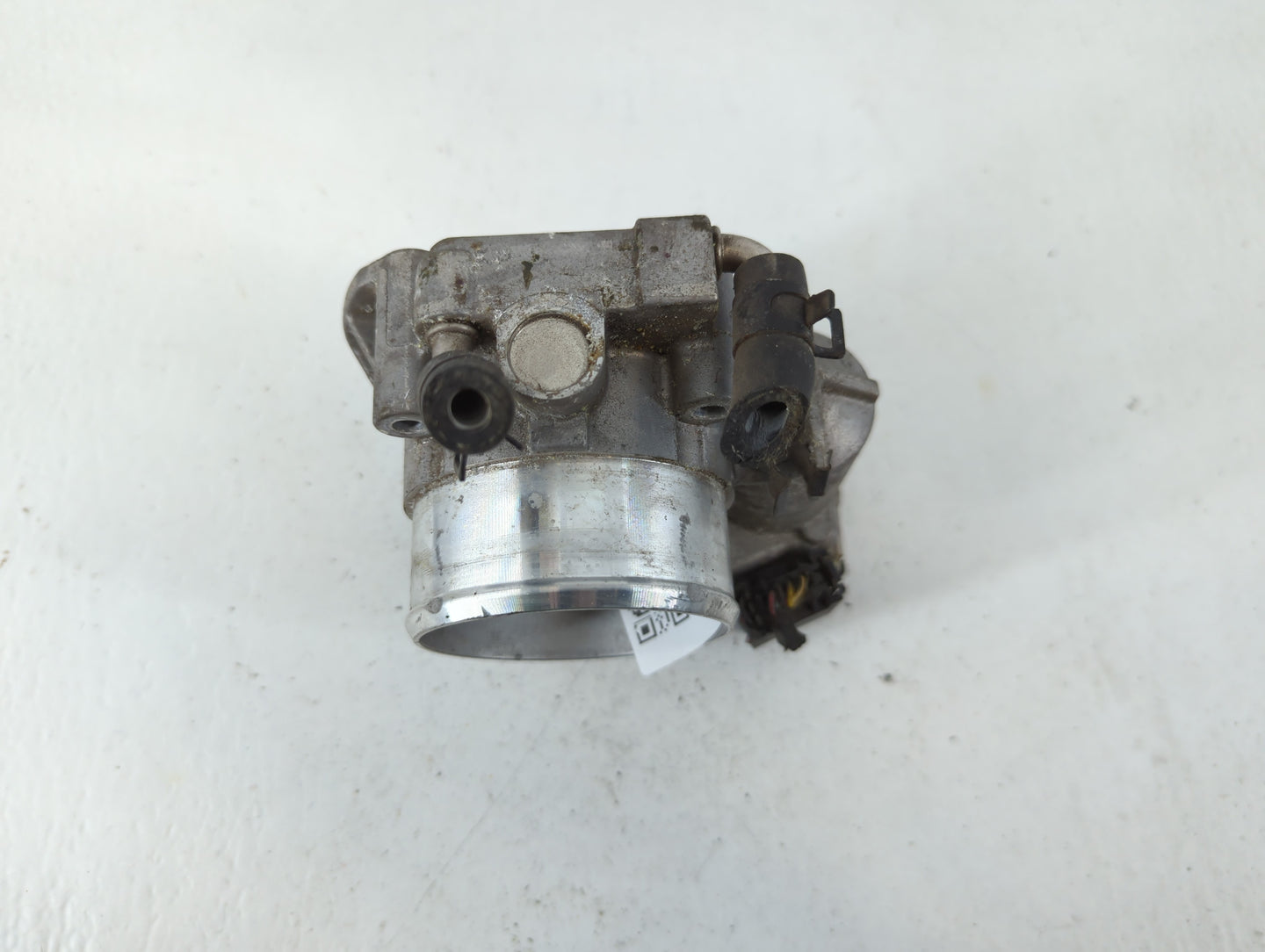 2011-2015 Kia Optima Throttle Body P/N:35100-2G700 Fits Fits 2011 2012 2013 2014 2015 2016 OEM Used Auto Parts - Oemusedauto