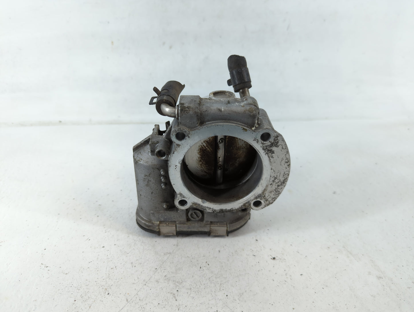 2011-2015 Kia Optima Throttle Body P/N:35100-2G700 Fits Fits 2011 2012 2013 2014 2015 2016 OEM Used Auto Parts - Oemusedauto