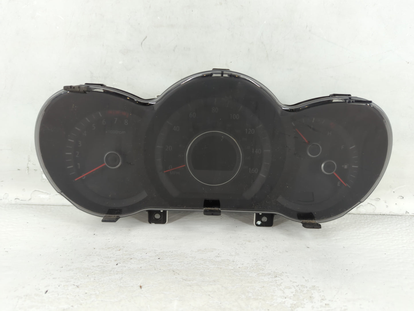 2012-2013 Kia Optima Instrument Cluster Speedometer Gauges P/N:94001-2T323 Fits Fits 2012 2013 OEM Used Auto Parts - Oemused
