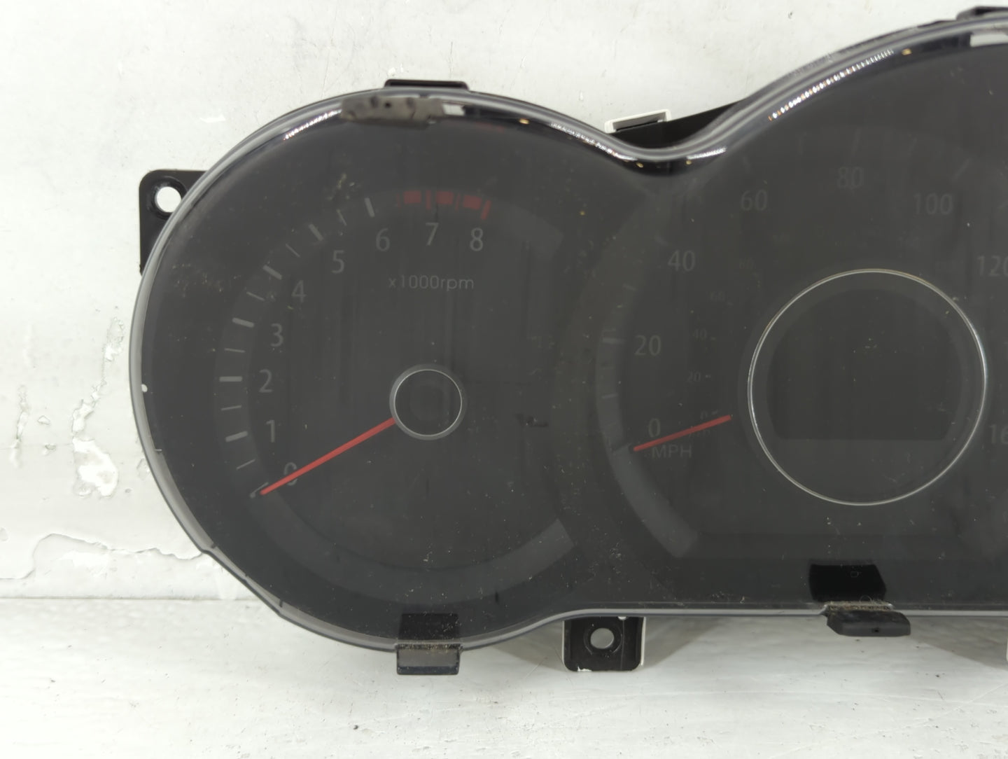 2012-2013 Kia Optima Instrument Cluster Speedometer Gauges P/N:94001-2T323 Fits Fits 2012 2013 OEM Used Auto Parts - Oemused