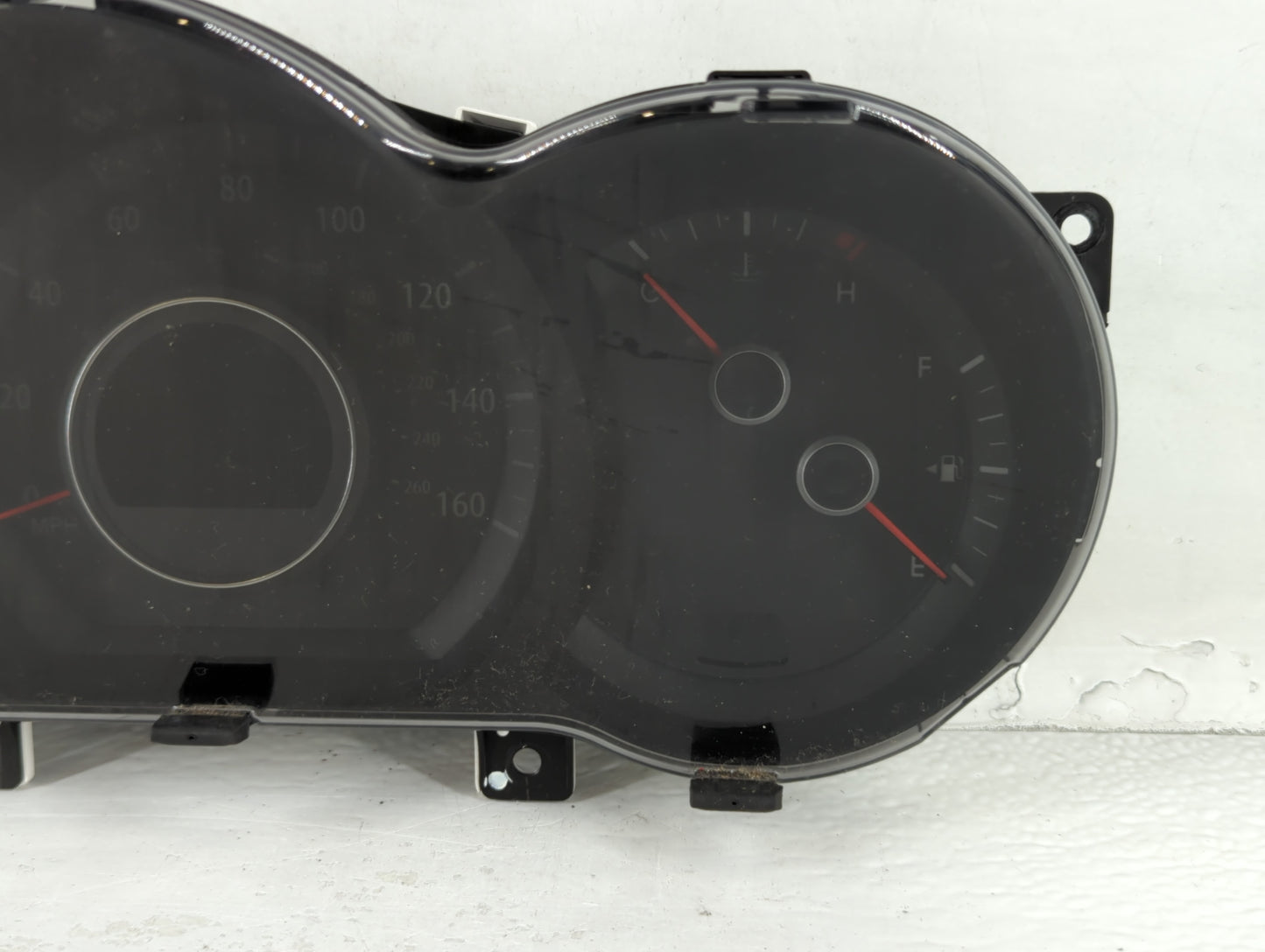2012-2013 Kia Optima Instrument Cluster Speedometer Gauges P/N:94001-2T323 Fits Fits 2012 2013 OEM Used Auto Parts - Oemused