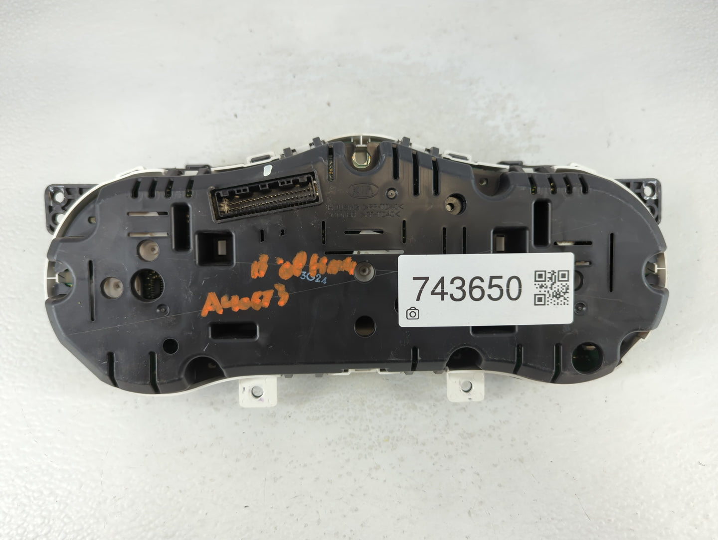 2012-2013 Kia Optima Instrument Cluster Speedometer Gauges P/N:94001-2T323 Fits Fits 2012 2013 OEM Used Auto Parts - Oemused