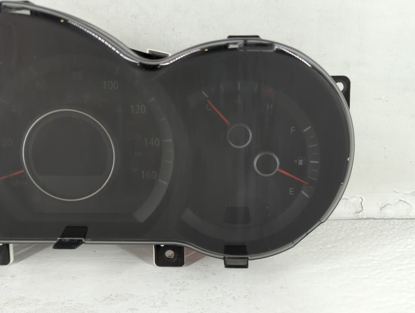 2012-2013 Kia Optima Instrument Cluster Speedometer Gauges P/N:94001-2T322 Fits Fits 2012 2013 OEM Used Auto Parts - Oemused