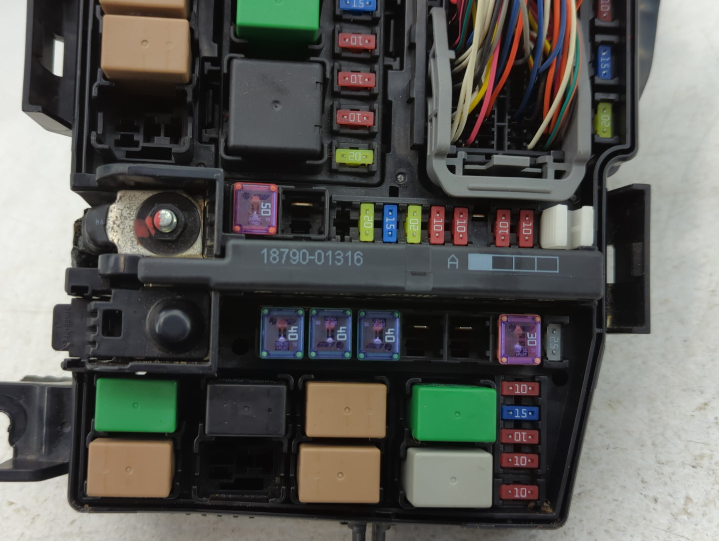 2011-2013 Kia Optima Fusebox Fuse Box Panel Relay Module P/N:VS912004C71QC Fits Fits 2011 2012 2013 OEM Used Auto Parts - Oe