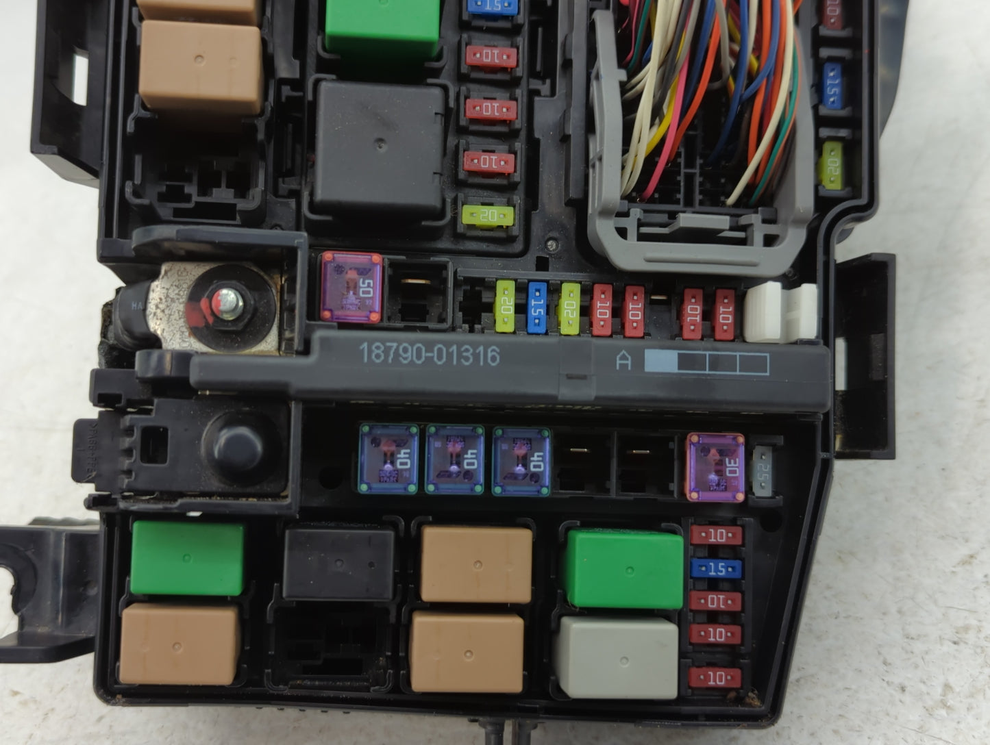 2011-2013 Kia Optima Fusebox Fuse Box Panel Relay Module P/N:VS912004C71QC Fits Fits 2011 2012 2013 OEM Used Auto Parts - Oe