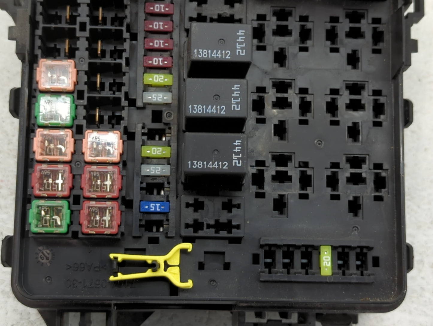 2011-2013 Kia Optima Fusebox Fuse Box Panel Relay Module P/N:PP-TD10 7154-7630-30 Fits Fits 2011 2012 2013 OEM Used Auto Par