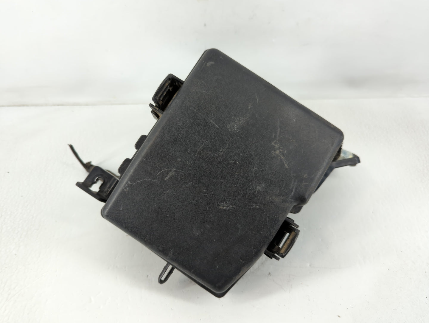 2011-2013 Kia Optima Fusebox Fuse Box Panel Relay Module P/N:91950-2T860 Fits Fits 2011 2012 2013 OEM Used Auto Parts - Oemu