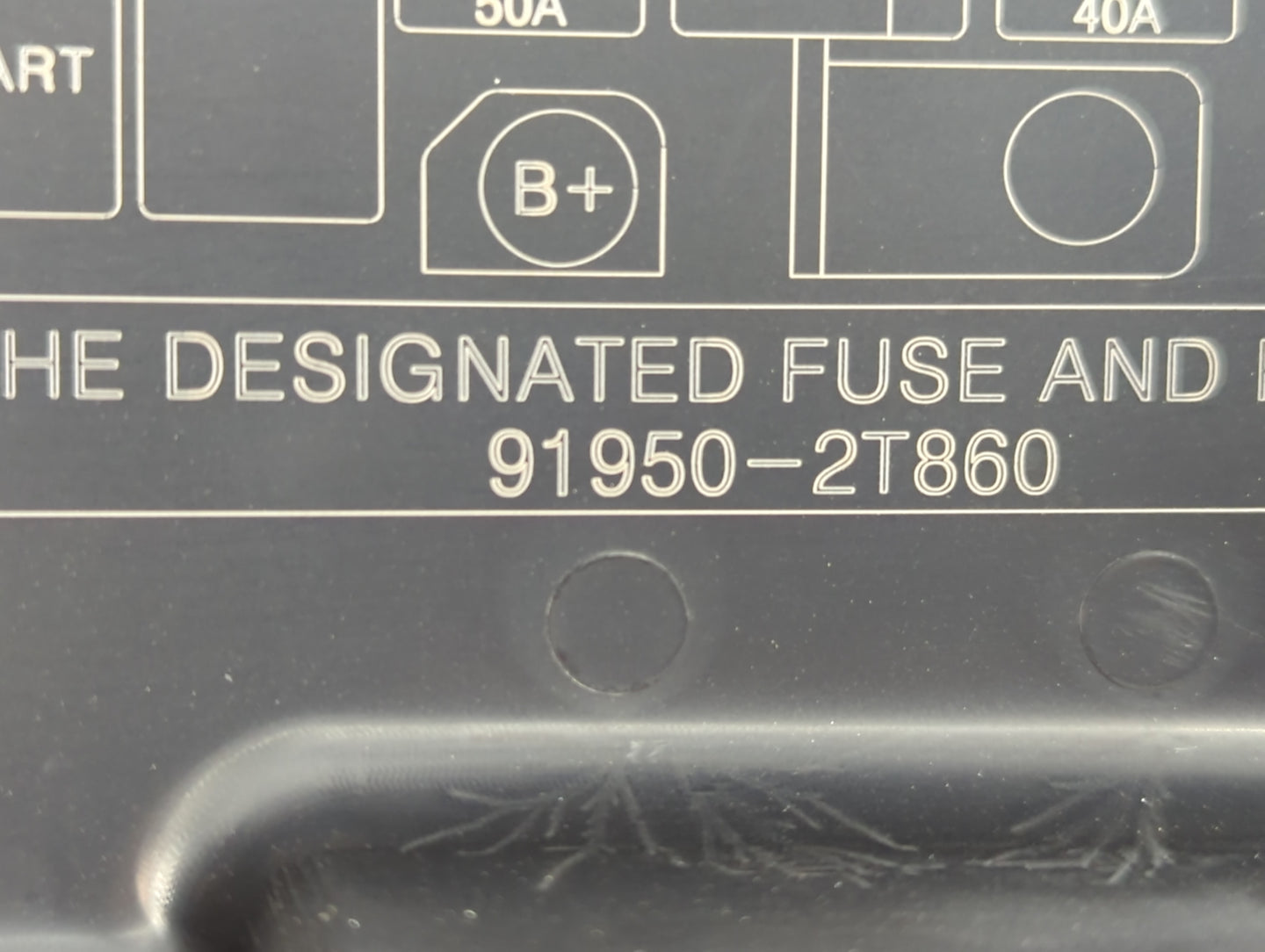 2011-2013 Kia Optima Fusebox Fuse Box Panel Relay Module P/N:91950-2T860 Fits Fits 2011 2012 2013 OEM Used Auto Parts - Oemu