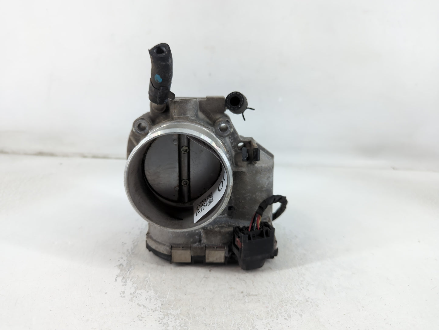 2011-2015 Kia Optima Throttle Body P/N:35100-2G700 Fits Fits 2011 2012 2013 2014 2015 2016 OEM Used Auto Parts - Oemusedauto