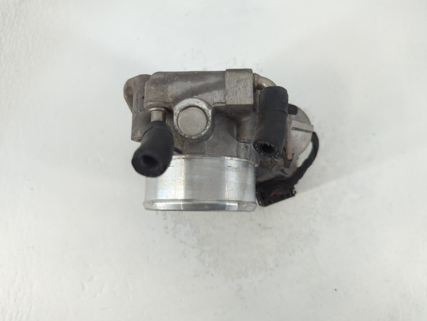 2011-2015 Kia Optima Throttle Body P/N:35100-2G700 Fits Fits 2011 2012 2013 2014 2015 2016 OEM Used Auto Parts - Oemusedauto