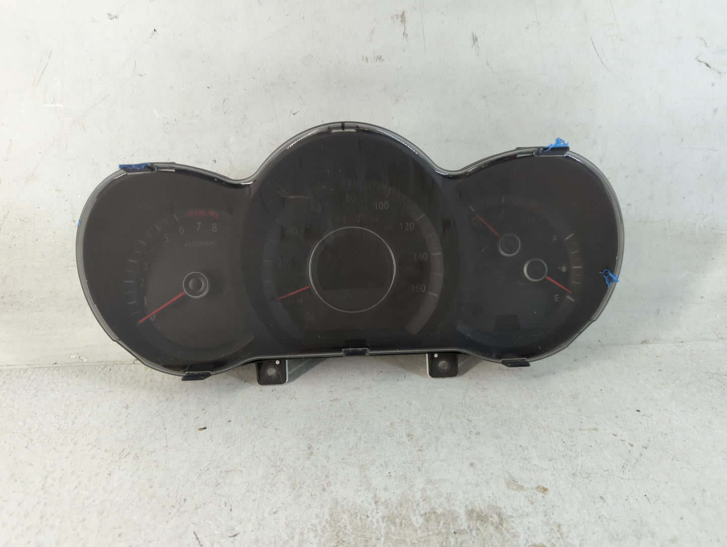 2012-2013 Kia Optima Instrument Cluster Speedometer Gauges P/N:94001-2T322 Fits Fits 2012 2013 OEM Used Auto Parts - Oemused