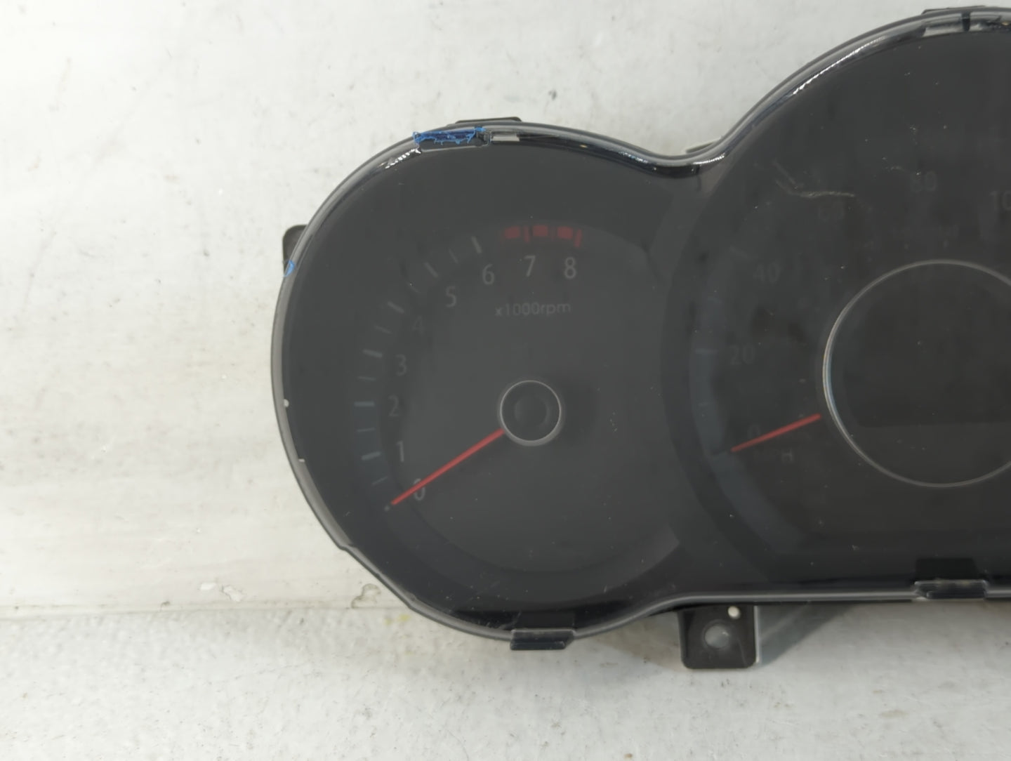2012-2013 Kia Optima Instrument Cluster Speedometer Gauges P/N:94001-2T322 Fits Fits 2012 2013 OEM Used Auto Parts - Oemused