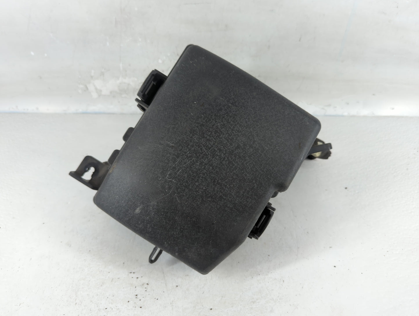 2011-2013 Kia Optima Fusebox Fuse Box Panel Relay Module P/N:91956-00005 Fits Fits 2011 2012 2013 OEM Used Auto Parts - Oemu