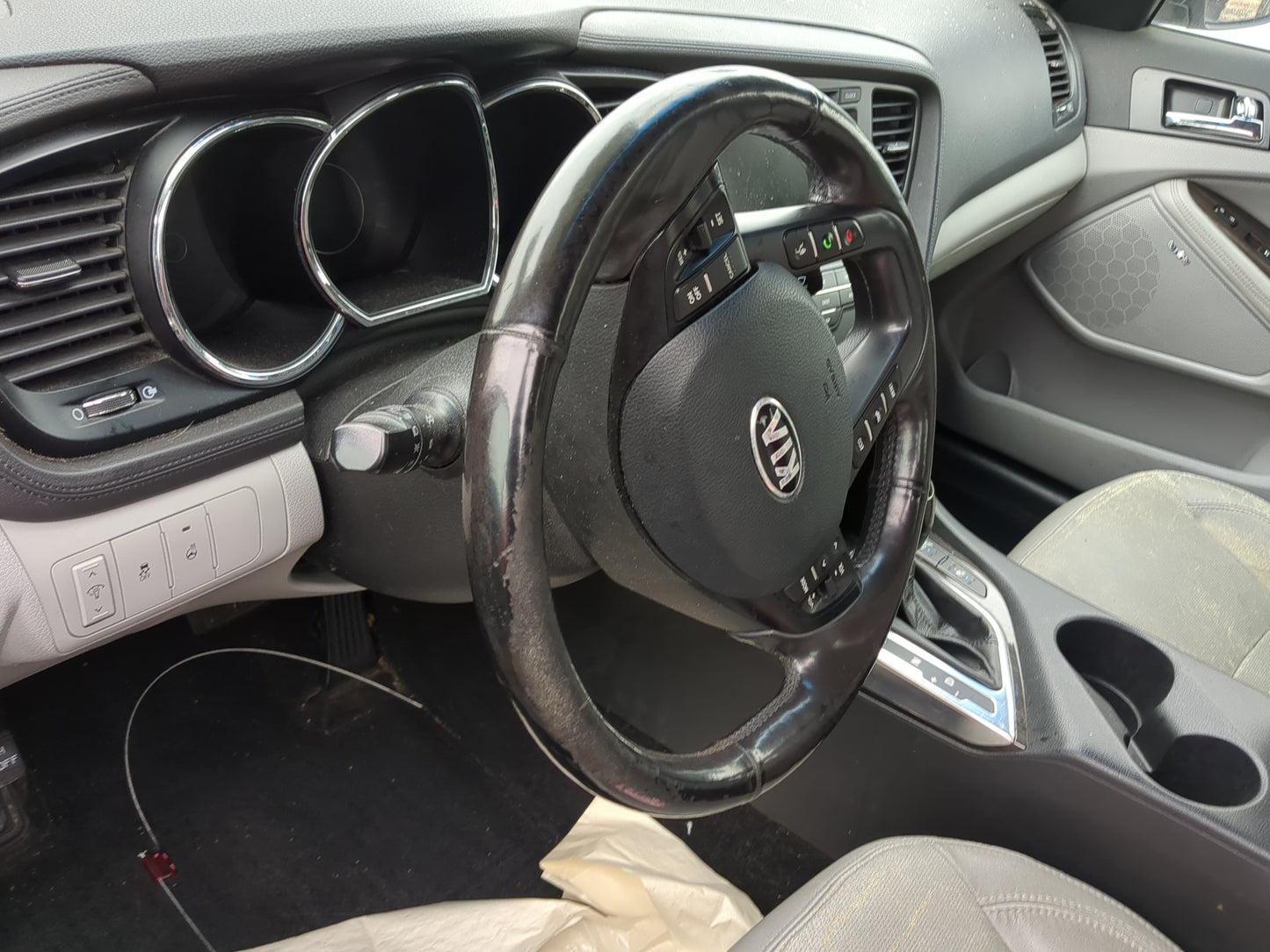 2013-2013 Kia Optima Air Bag Driver Left Steering Wheel Mounted - Oemusedautoparts1.com