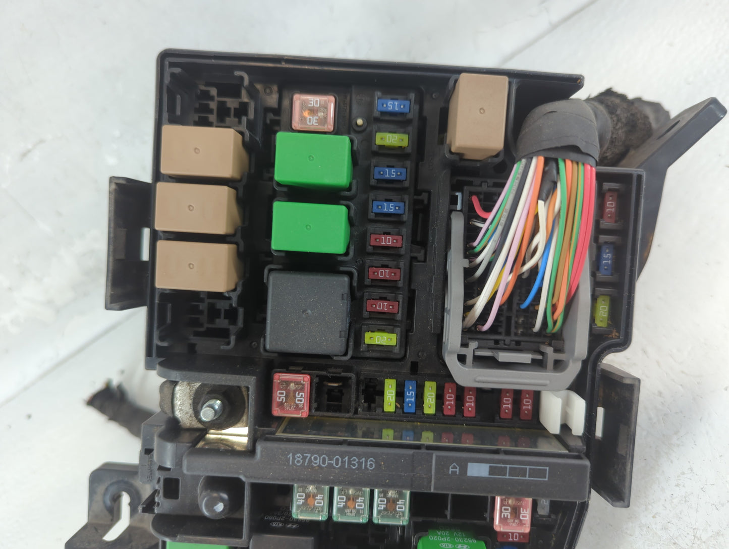 2011-2013 Kia Optima Fusebox Fuse Box Panel Relay Module P/N:91202 2T991 Fits Fits 2011 2012 2013 OEM Used Auto Parts - Oemu