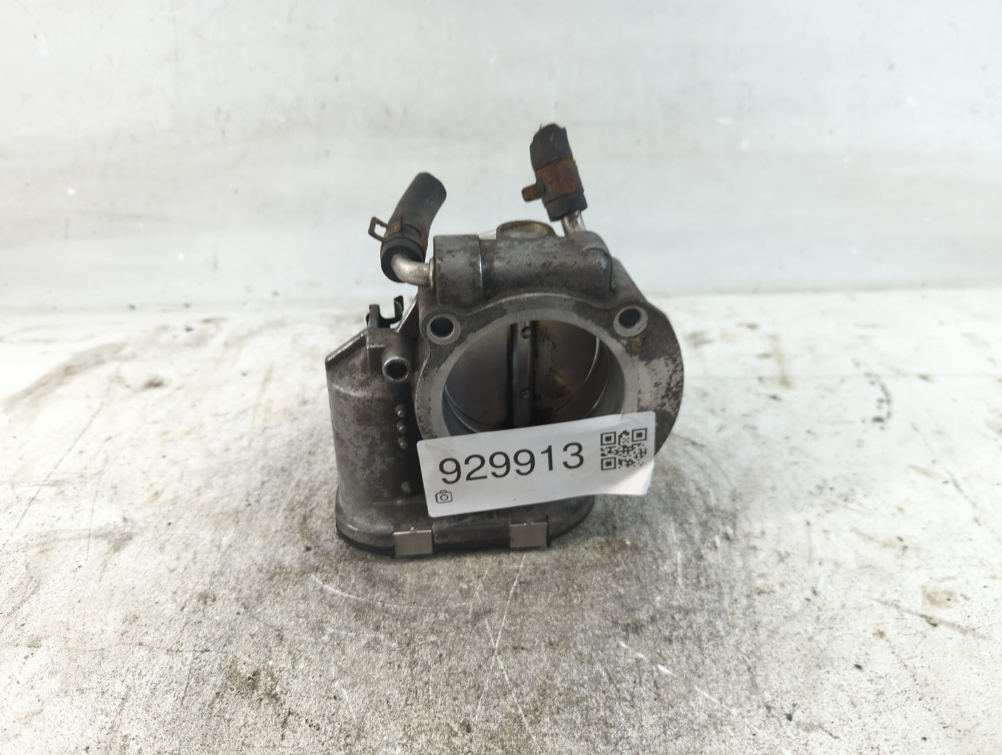 2011-2015 Kia Optima Throttle Body P/N:35100-2G700 Fits Fits 2011 2012 2013 2014 2015 2016 OEM Used Auto Parts - Oemusedauto