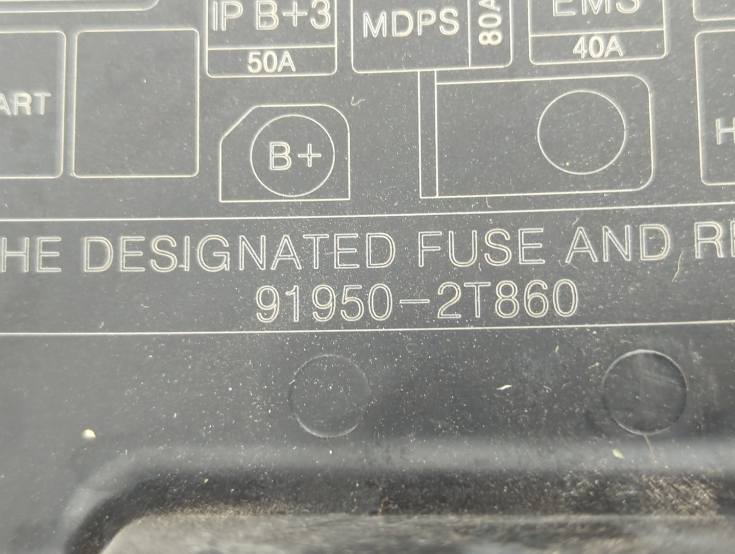 2011-2013 Kia Optima Fusebox Fuse Box Panel Relay Module P/N:91950-2T860 Fits Fits 2011 2012 2013 OEM Used Auto Parts - Oemu
