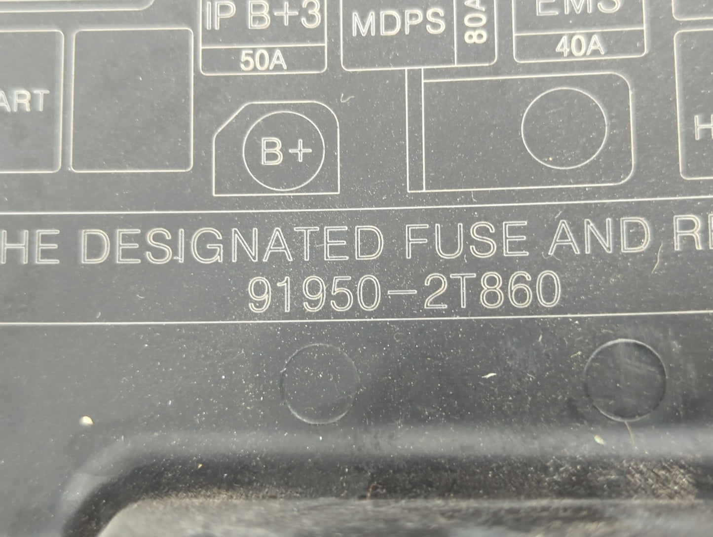 2011-2013 Kia Optima Fusebox Fuse Box Panel Relay Module P/N:91950-2T860 Fits Fits 2011 2012 2013 OEM Used Auto Parts - Oemu