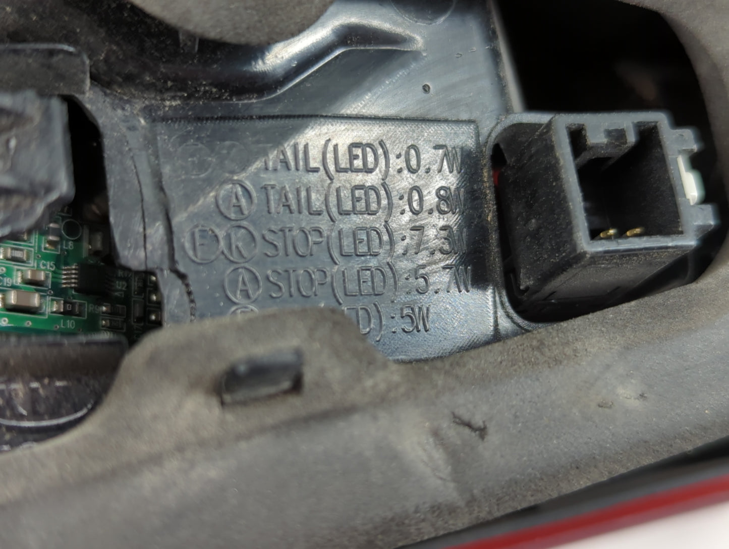 2011-2013 Kia Optima Tail Light Assembly Passenger Right OEM Fits Fits 2011 2012 2013 OEM Used Auto Parts - Oemusedautoparts