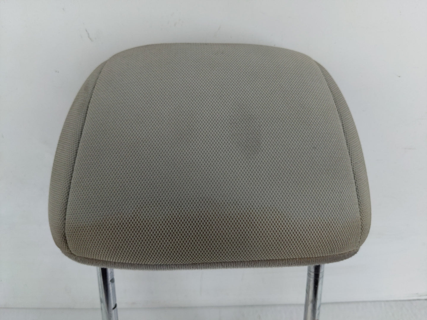2012-2015 Kia Rio Headrest Head Rest Front Driver Passenger Seat Fits Fits 2012 2013 2014 2015 OEM Used Auto Parts - Oemused