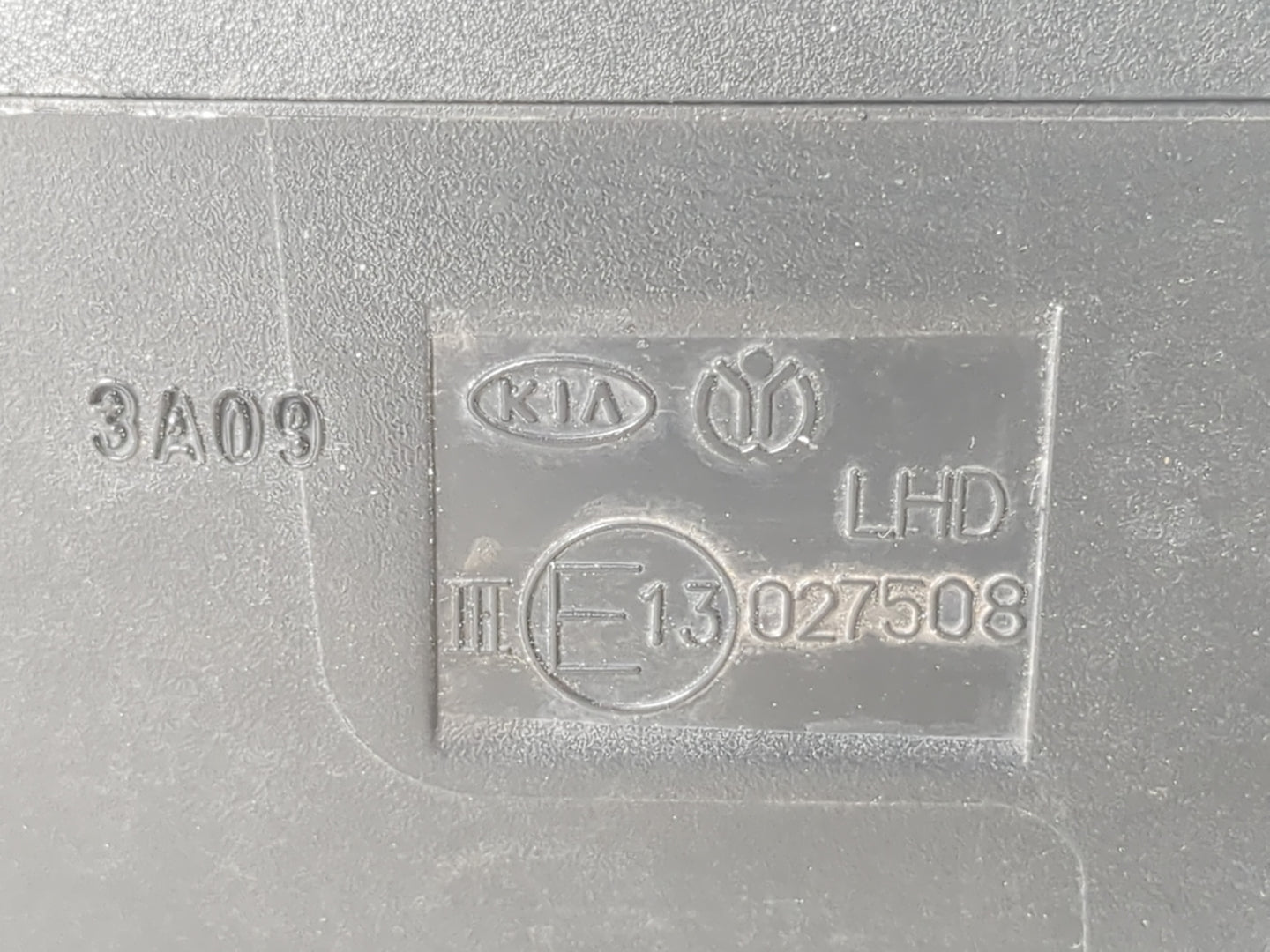 2012-2014 Kia Rio Driver Side View Mirror - Left Door Mirror OEM Used - Oemusedautoparts1.com