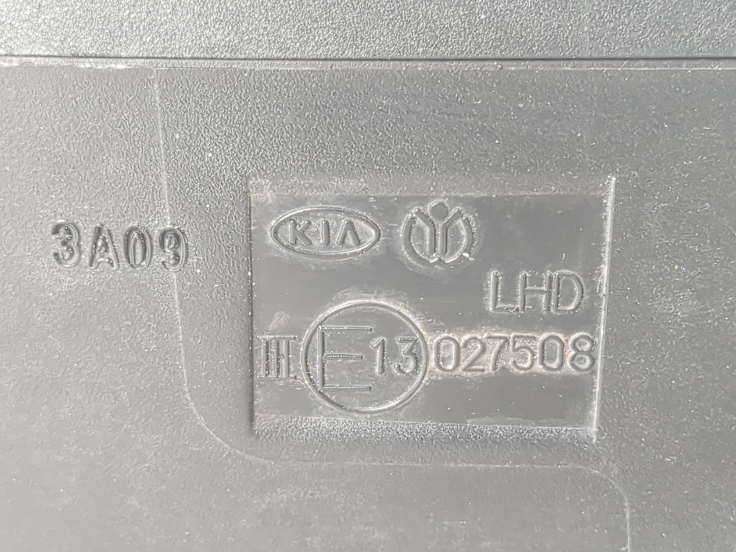 2012-2014 Kia Rio Driver Side View Mirror - Left Door Mirror OEM Used - Oemusedautoparts1.com