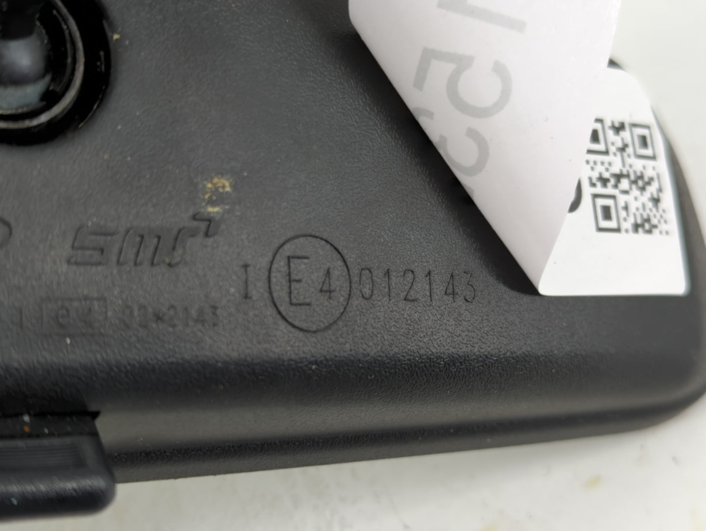2010-2017 Kia Rio Interior Rear View Mirror Replacement OEM P/N:E4012143 Fits OEM Used Auto Parts - Oemusedautoparts1.com