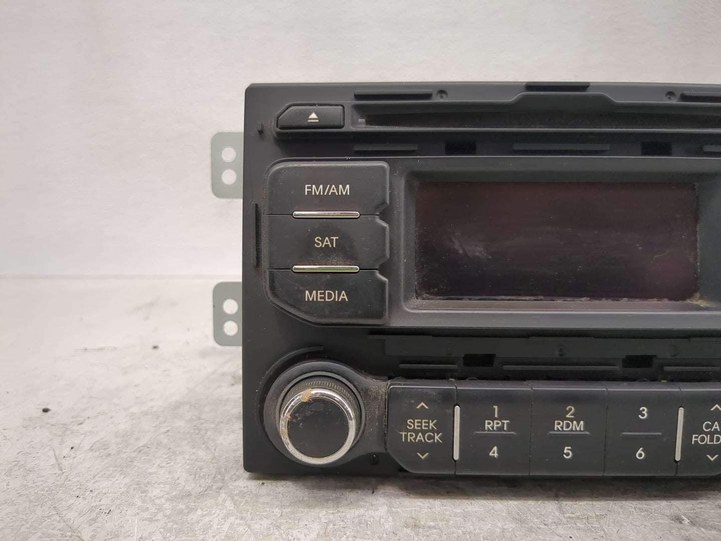 2012-2015 Kia Rio Radio AM FM Cd Player Receiver Replacement P/N:96170-1W900CA Fits Fits 2012 2013 2014 2015 OEM Used Auto P