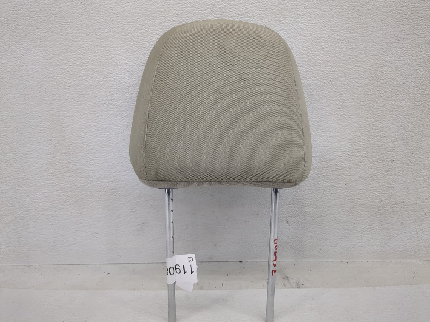 2012-2015 Kia Rio Headrest Head Rest Front Driver Passenger Seat Fits Fits 2012 2013 2014 2015 OEM Used Auto Parts - Oemused