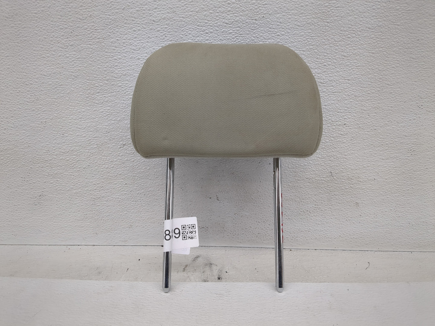 2012-2015 Kia Rio Headrest Head Rest Front Driver Passenger Seat Fits Fits 2012 2013 2014 2015 OEM Used Auto Parts - Oemused