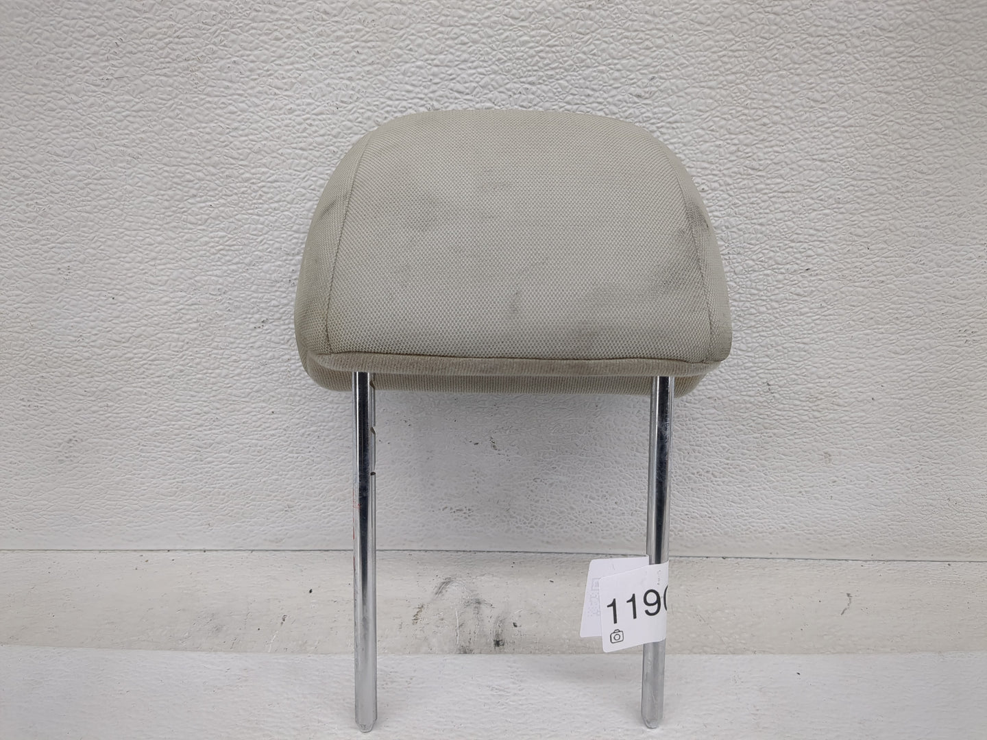 2012-2015 Kia Rio Headrest Head Rest Front Driver Passenger Seat Fits Fits 2012 2013 2014 2015 OEM Used Auto Parts - Oemused