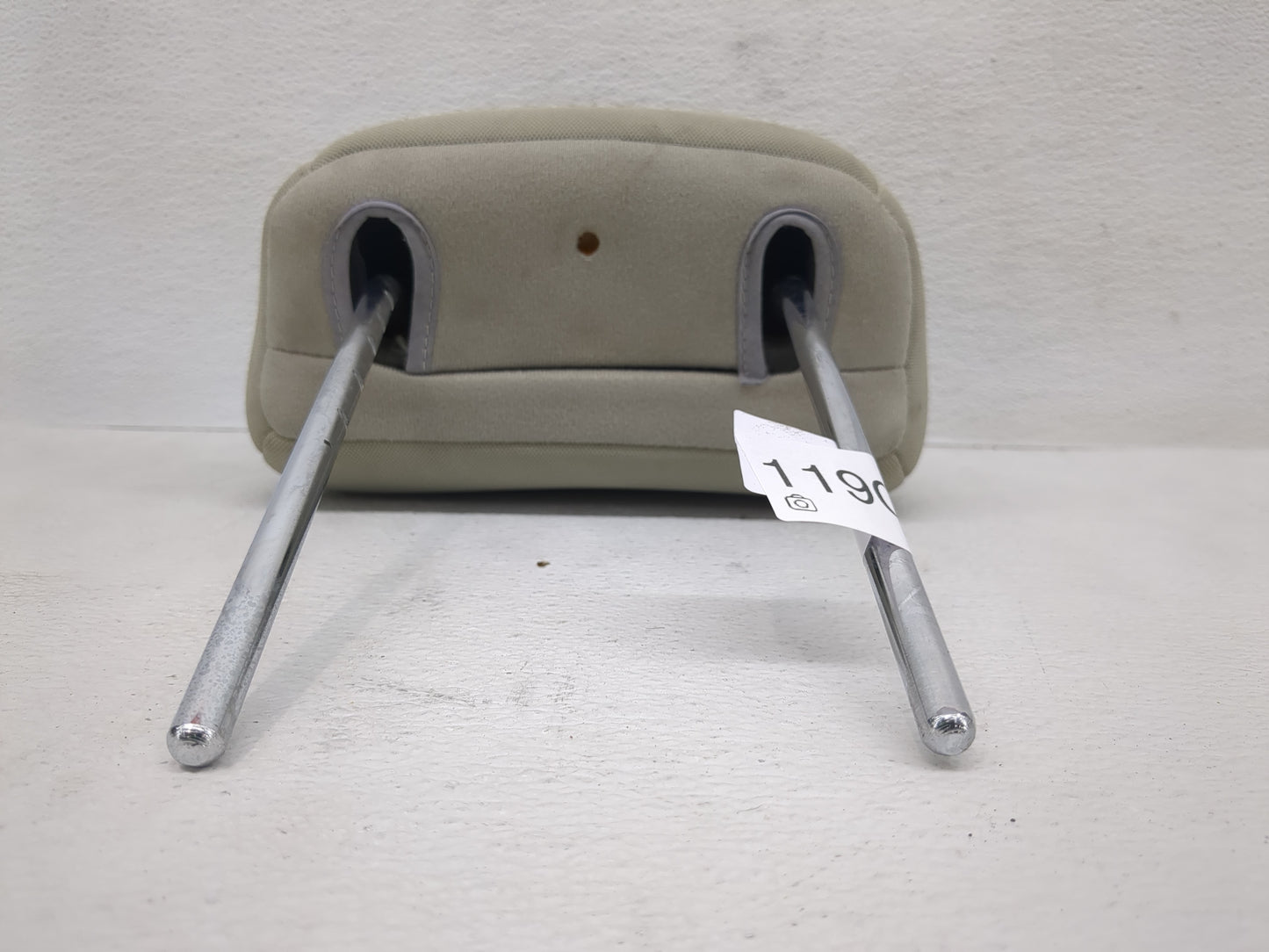 2012-2015 Kia Rio Headrest Head Rest Front Driver Passenger Seat Fits Fits 2012 2013 2014 2015 OEM Used Auto Parts - Oemused