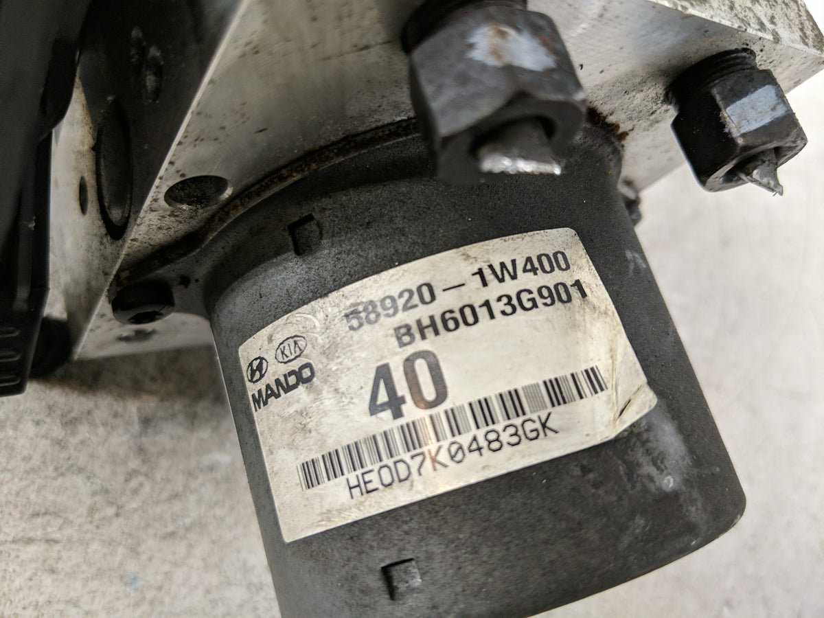 2012-2015 Kia Rio ABS Pump Control Module Replacement P/N:58920-1W400 BE6003G90S Fits Fits 2012 2013 2014 2015 OEM Used Auto