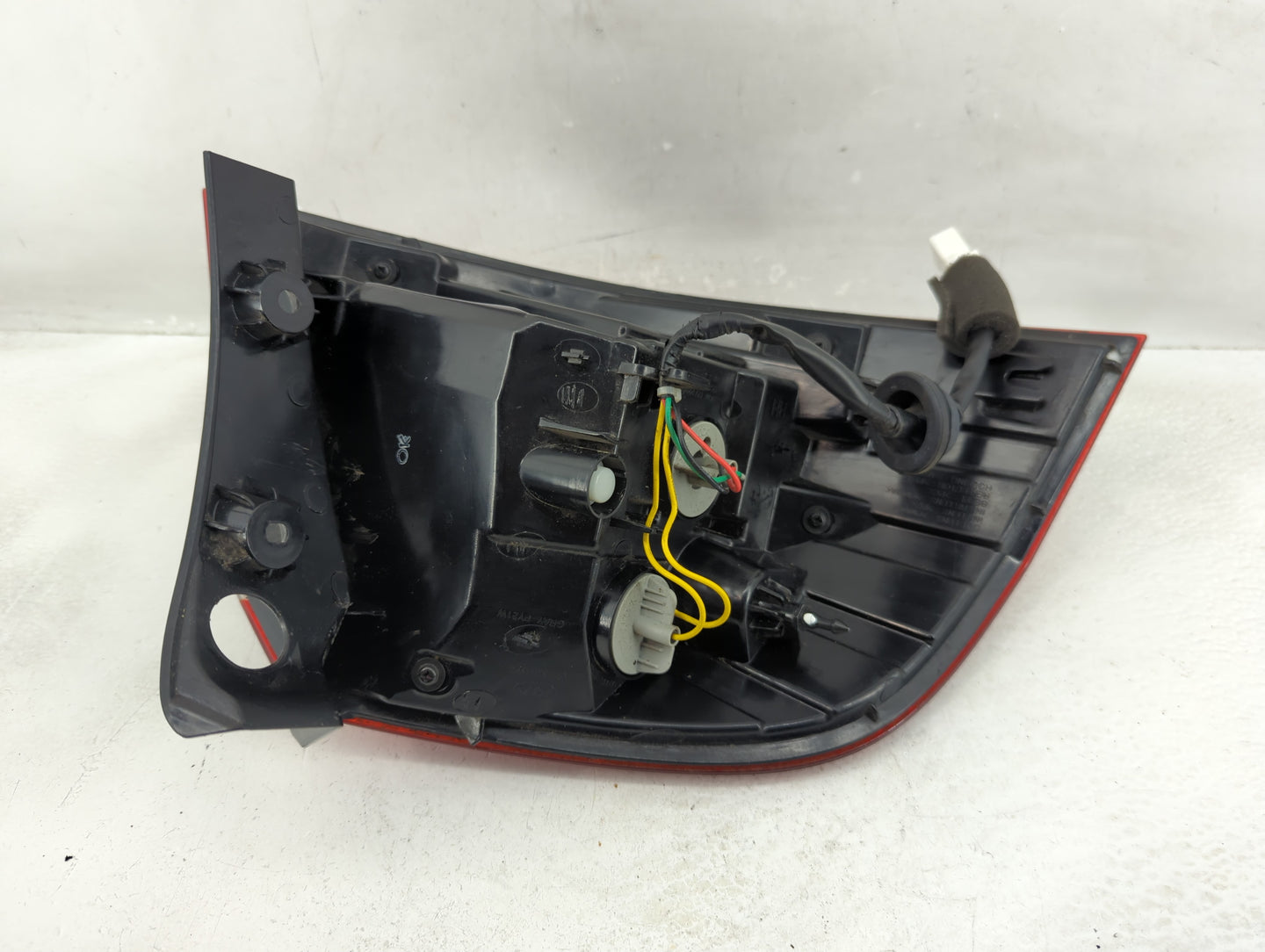 2012-2017 Kia Rio Tail Light Assembly Passenger Right OEM P/N:92402-1W2R Fits Fits 2012 2013 2014 2015 2016 2017 OEM Used Au