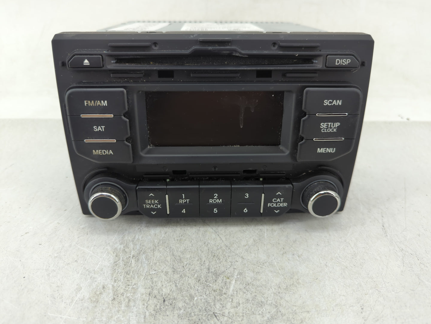 2013 Kia Rio Radio AM FM Cd Player Receiver Replacement P/N:961701W900CA Fits OEM Used Auto Parts - Oemusedautoparts1.com
