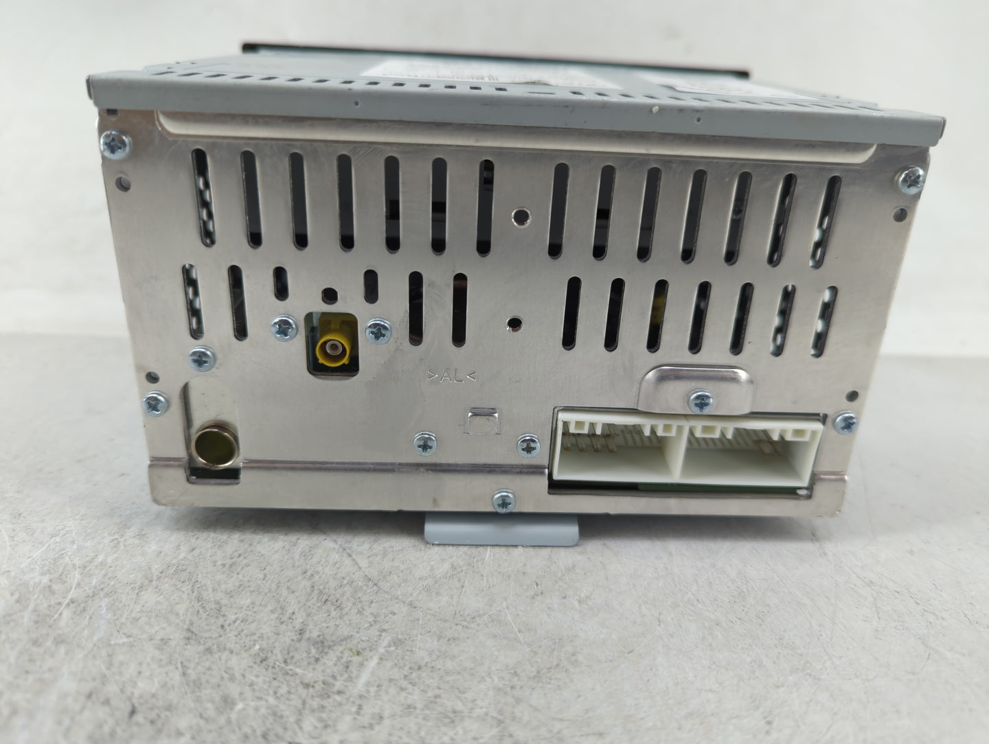 2013 Kia Rio Radio AM FM Cd Player Receiver Replacement P/N:961701W900CA Fits OEM Used Auto Parts - Oemusedautoparts1.com